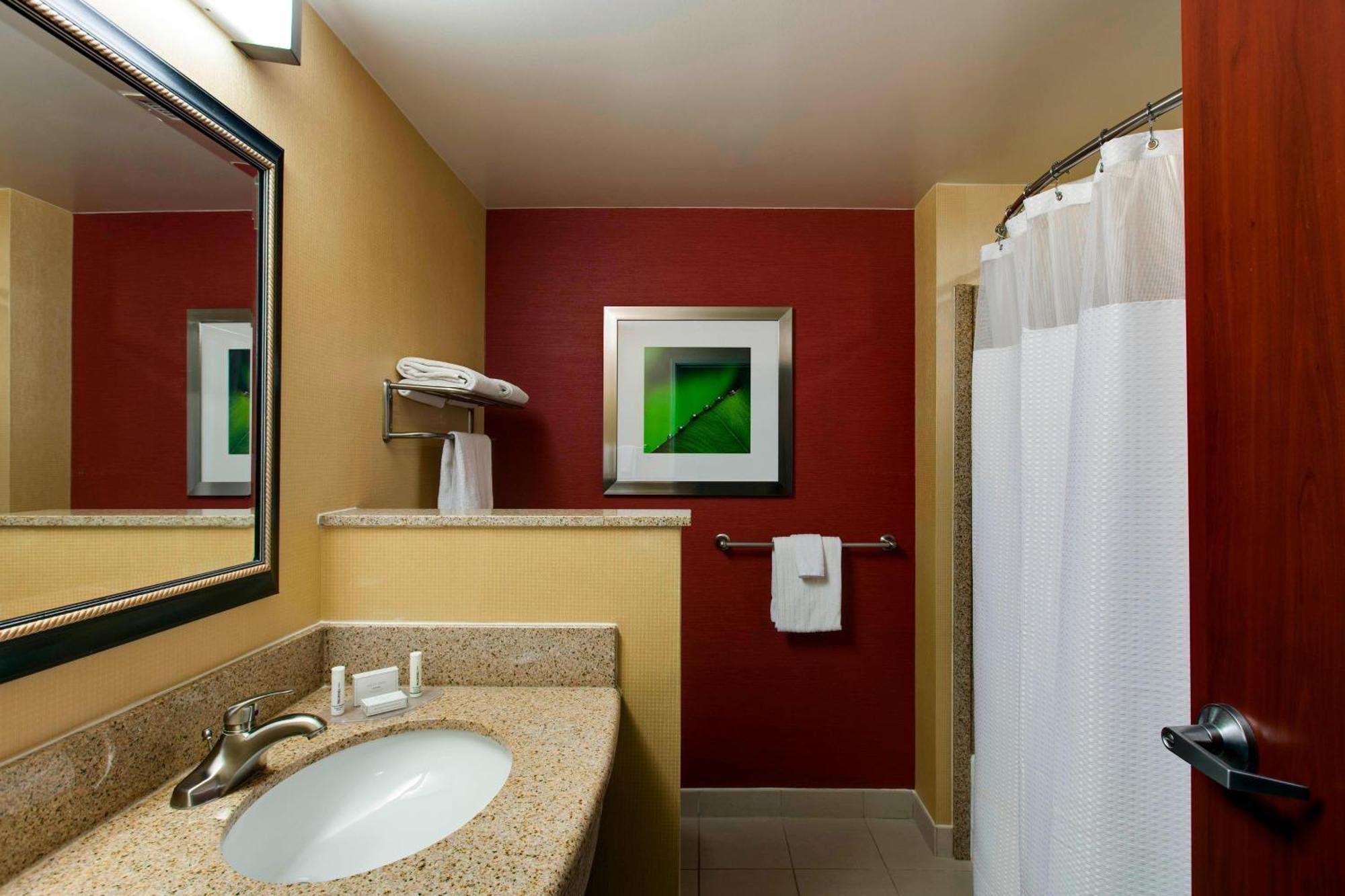 Courtyard By Marriott Chicago Schaumburg/Woodfield Mall Exterior foto