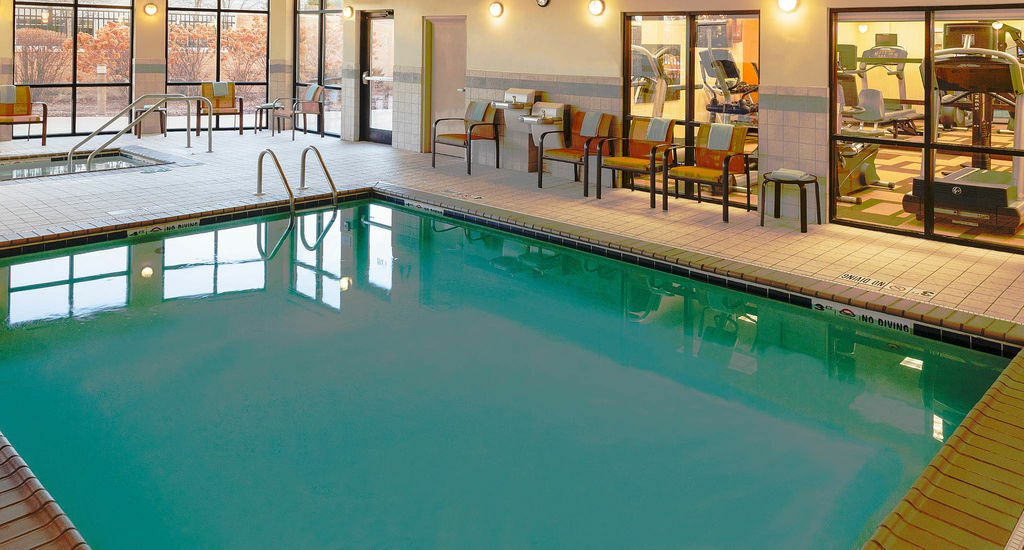 Courtyard By Marriott Chicago Schaumburg/Woodfield Mall Exterior foto
